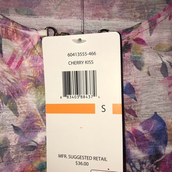 Woman’s top - Picture 4 of 6